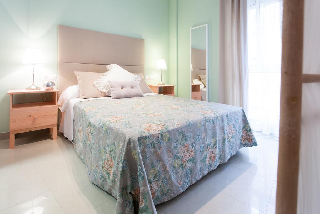 סביליה Apartamentos San Lorenzo מראה חיצוני תמונה