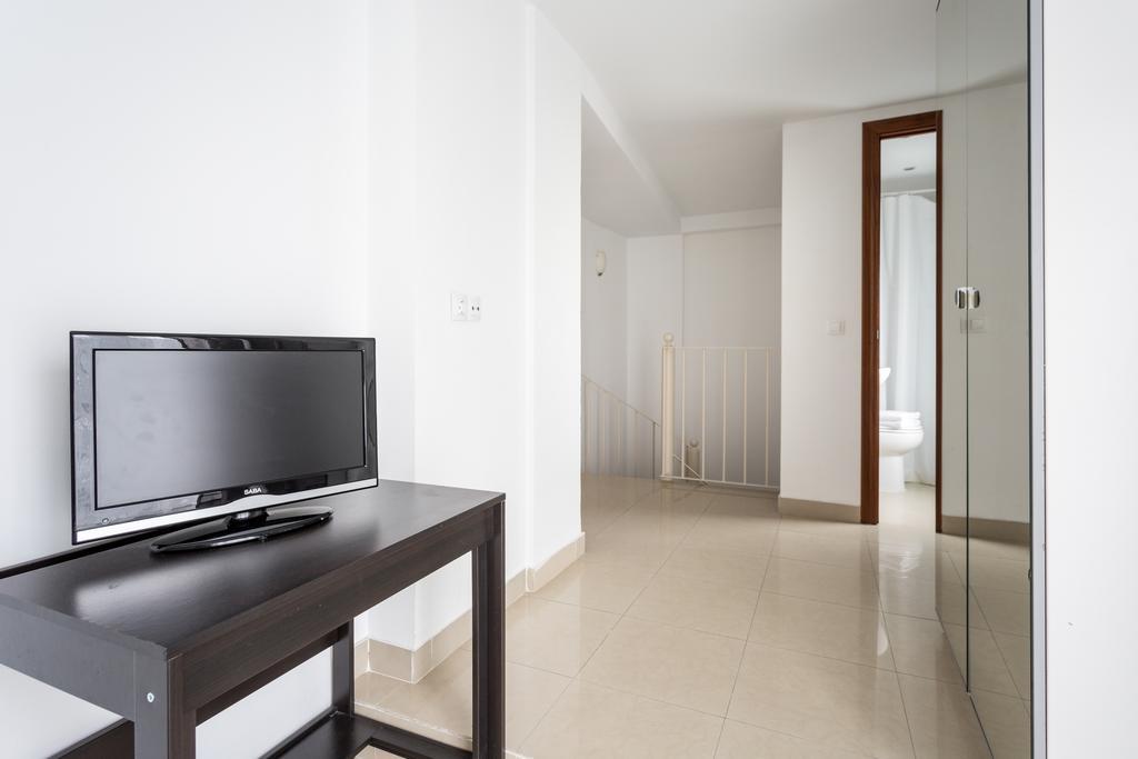 סביליה Apartamentos San Lorenzo מראה חיצוני תמונה
