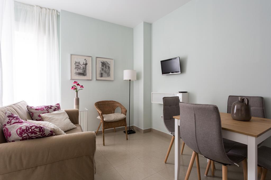 סביליה Apartamentos San Lorenzo מראה חיצוני תמונה