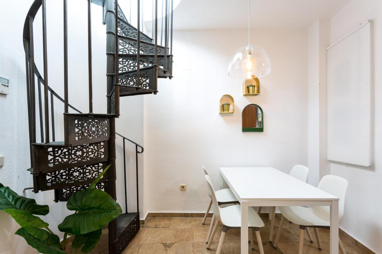 סביליה Apartamentos San Lorenzo מראה חיצוני תמונה
