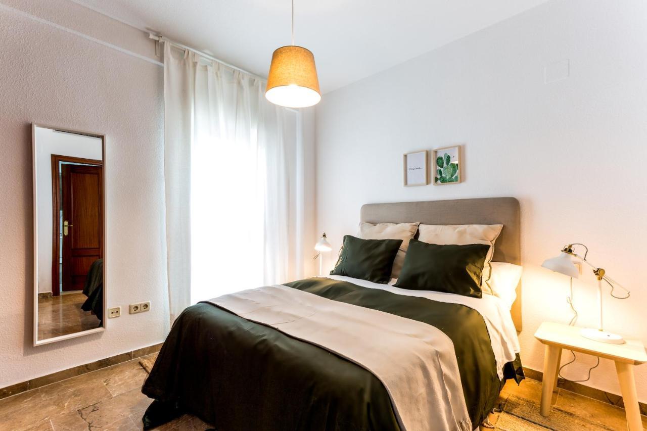 סביליה Apartamentos San Lorenzo מראה חיצוני תמונה